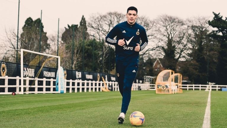 Raúl Jiménez en los entrenamientos