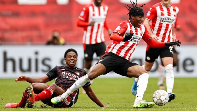 PSV y el Feyenoord empataron a un gol en la Eredivisie