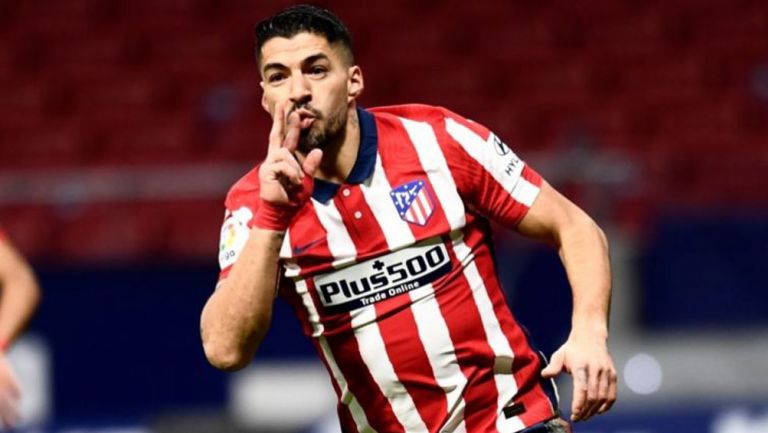 Luis Suárez en un partido con el Atlético de Madrid