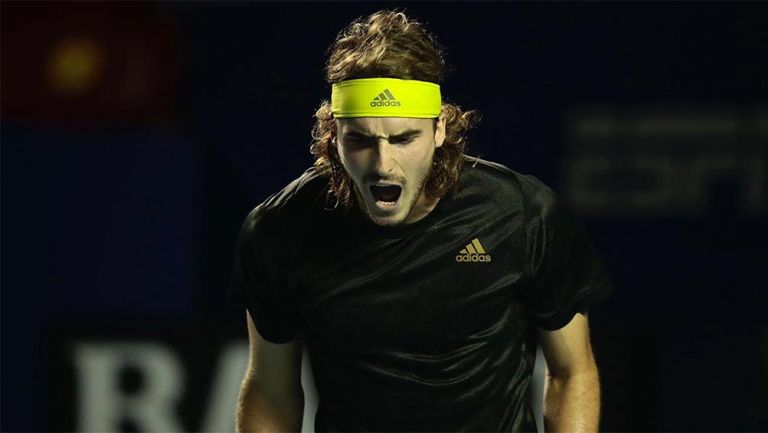 Stefanos Tsitsipas en partido del Abierto Mexicano de Tenis