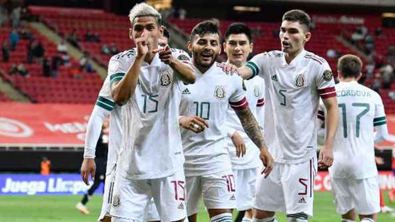 Jugadores del Tri Sub 23 celebran un gol ante Costa Rica