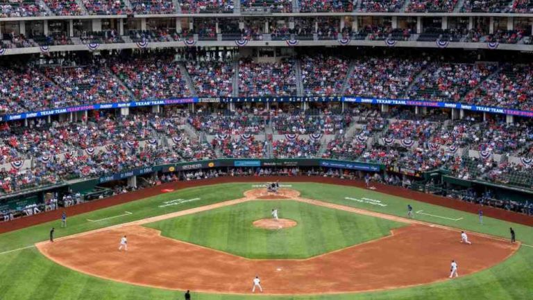 Globe Life Field en el Blue Jays vs Rangers