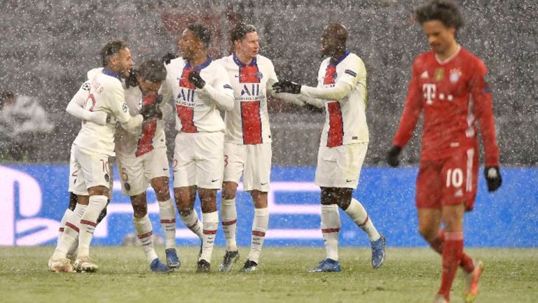 Jugadores del PSG festejando un gol a favor