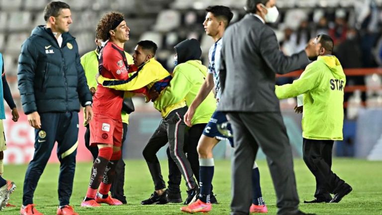 Aficionado del América en la cancha