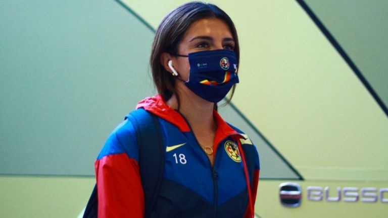 Jennifer Muñoz previo a un partido del América