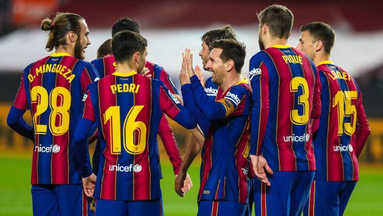 Jugadores del Barcelona festejan un tanto en LaLiga 