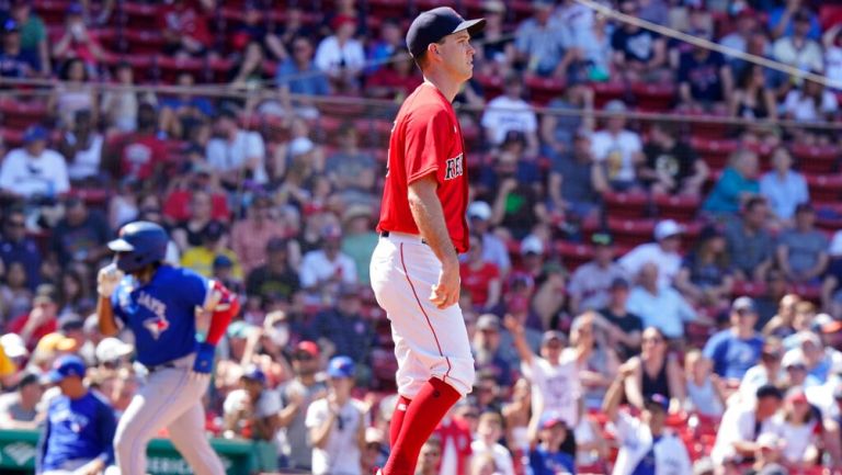 MLB: Toronto volvió a apalear a Boston en Fenway Park