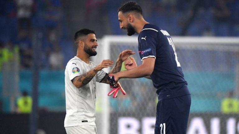 Insigne y Donnarumma en festejo