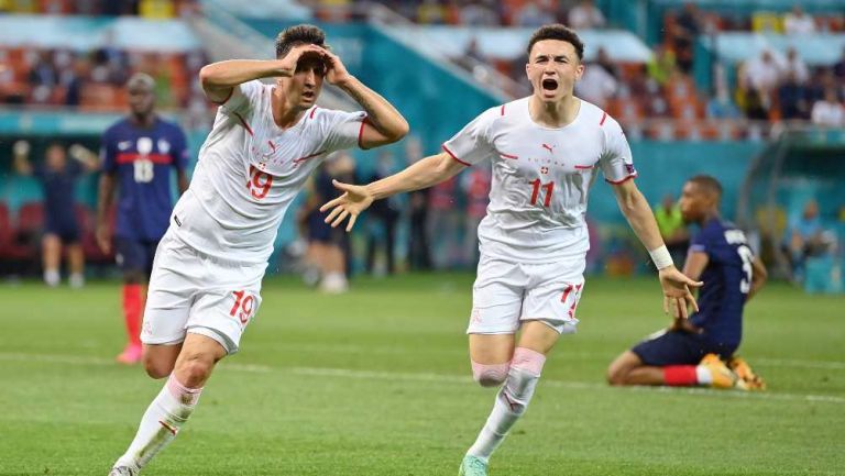 Suiza en celebración de gol