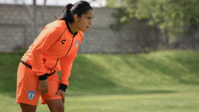 Lucero Cuevas, en un entrenamiento con Pachuca