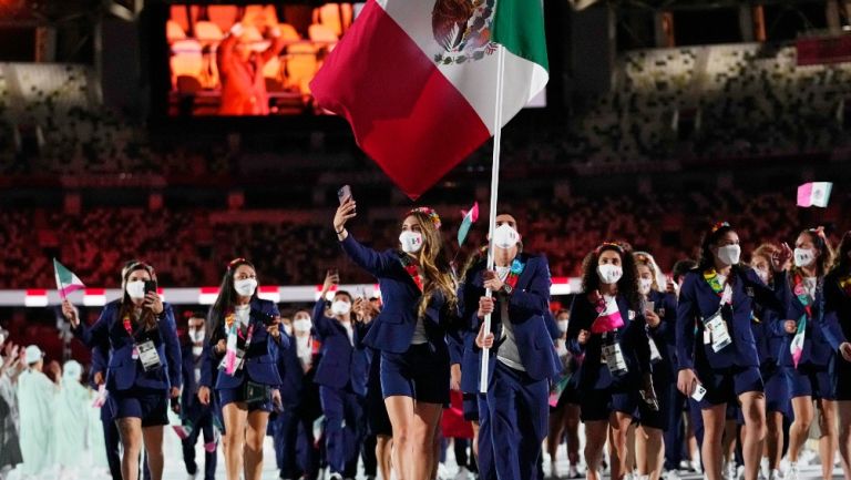 Delegación mexicana en la inauguración de los JJOO