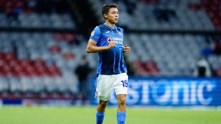 Rodrigo Huescas, en su debut con Cruz Azul