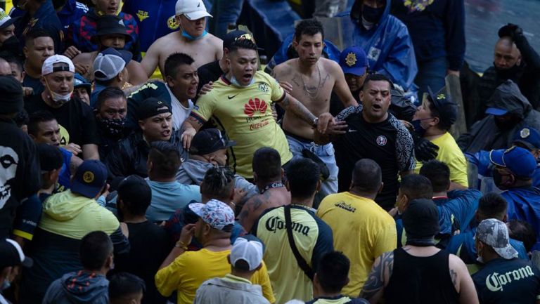 América: Aficionados de las Águilas protagonizaron pelea durante juego vs Necaxa