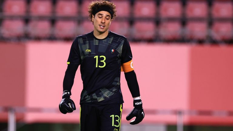 Memo Ochoa, en juego del Tri en Tokio 2020