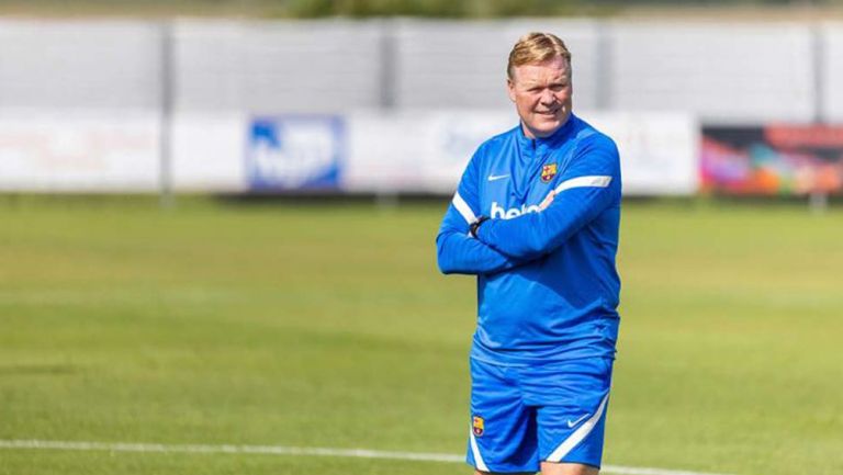 Koeman en un entrenamiento del Barça