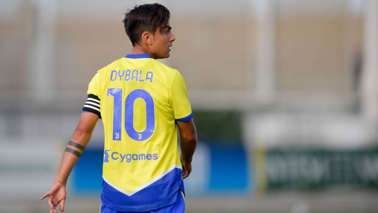 Paulo Dybala con el nuevo uniforme de la Juventus