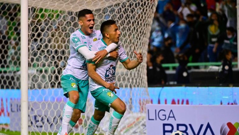 Ángel Mena celebra el agónica empate vs Santos