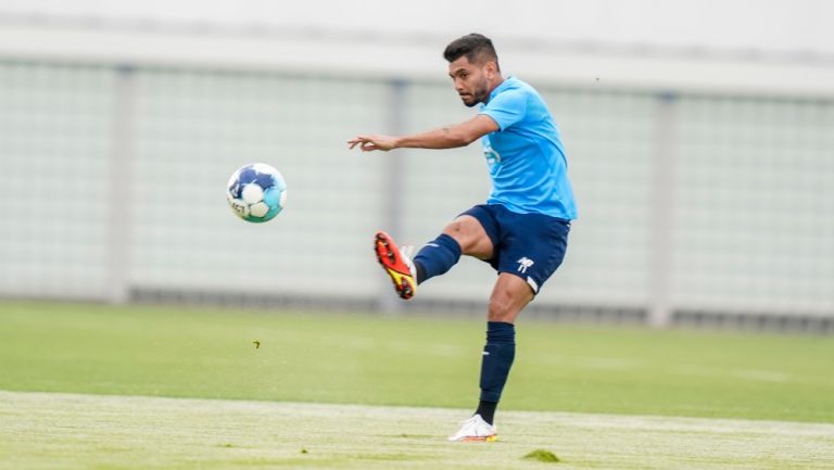 Tecatito Corona durante un entrenamiento con Porto