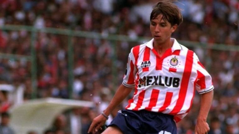 Paulo César Chávez como jugador de Chivas