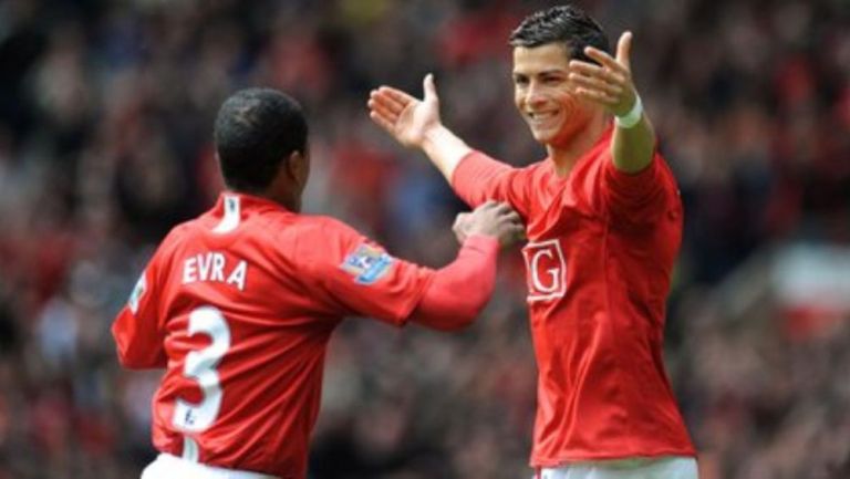 Evra y Cristiano Ronaldo como jugadores del Manchester United