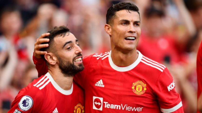 Bruno Fernandes y CR7 festejando un gol a favor