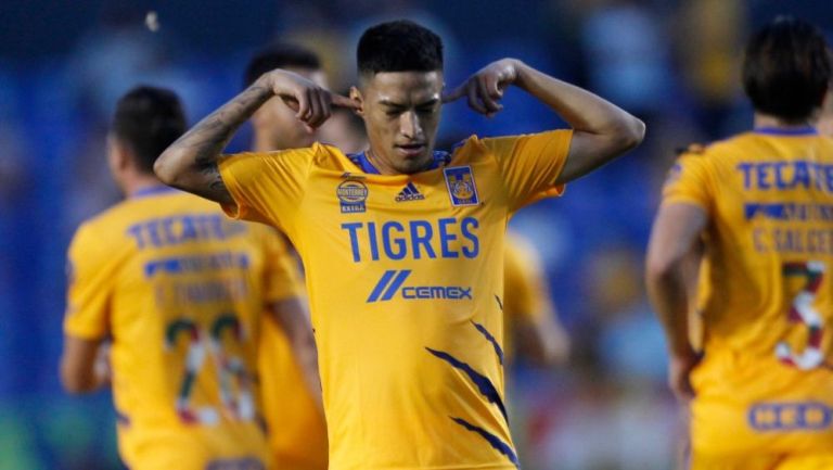 Fulgencio en festejo con Tigres