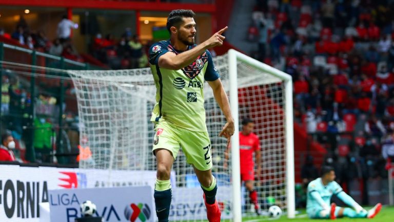 Henry Martín celebrando un gol con América