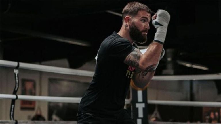 Caleb Plant durante un entrenamiento 