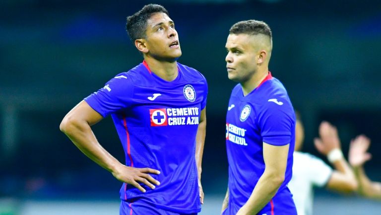 Romo y Cabecita durante un partido con Cruz Azul