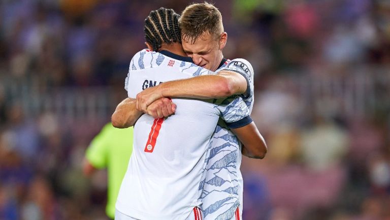 Serge Gnabry y Joshua Kimmich celebrando gol con el Bayern Múnich