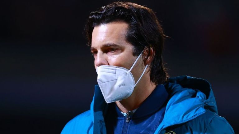 Solari en el partido entre Pumas y América