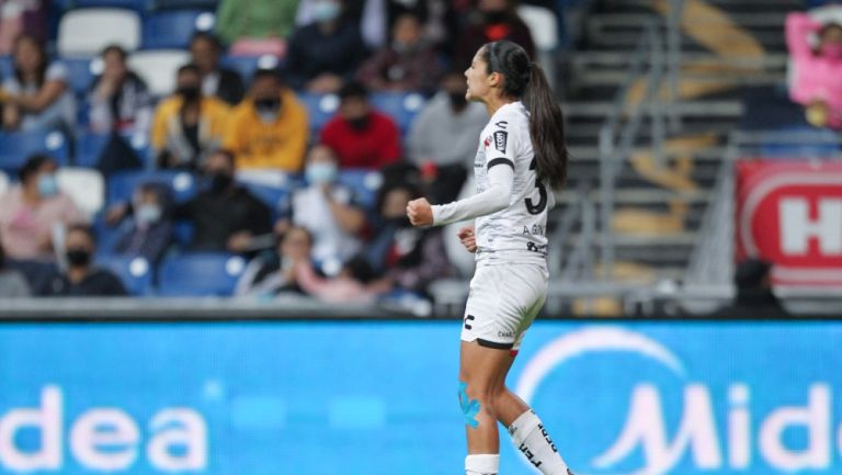 Alison González durante un partido con Atlas