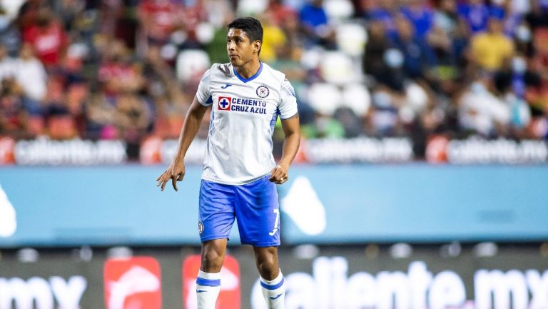 Luis Romo durante un partido con Cruz Azul