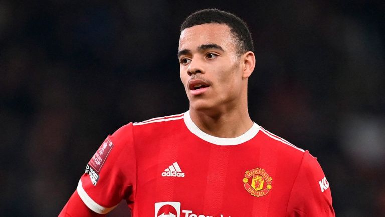 Mason Greenwood jugando partido con el Manchester United