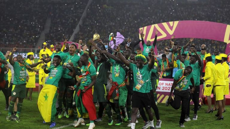 Jugadores de Senegal en festejo