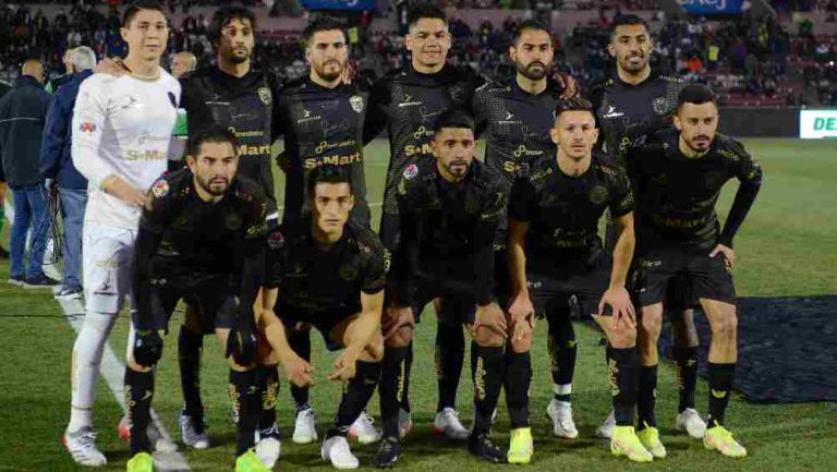 Los Bravos de Juárez estrenan su nuevo uniforme en honor a Juan