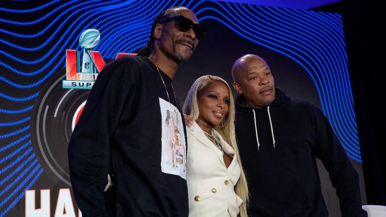 Snoop Dogg, Mary J. Blige y Dr. Dre durante conferencia de prensa