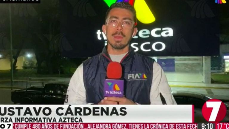 El reportero Gustavo Cárdenas sufrió un 'resbalón' al aire