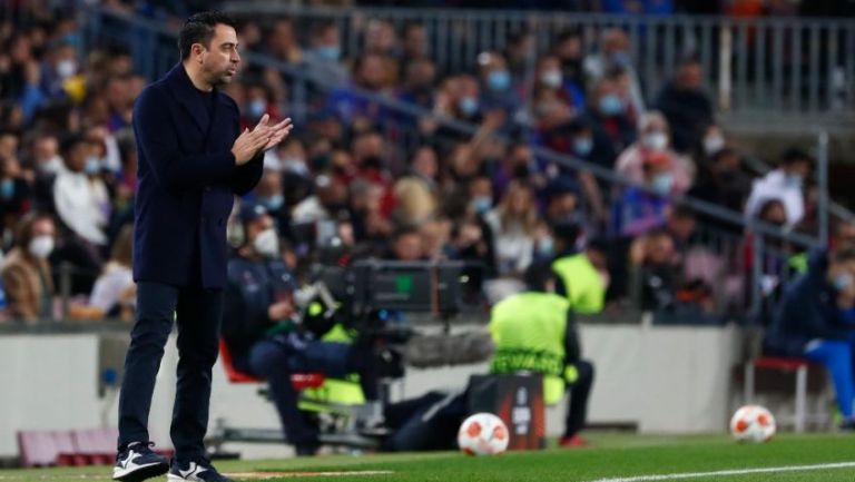 Xavi en dirigencia del Barcelona