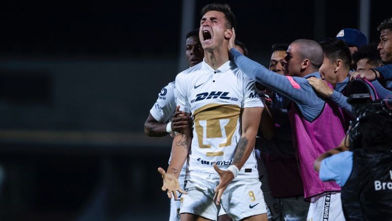 Juan Ignacio Dinenno celebra doblete con Pumas