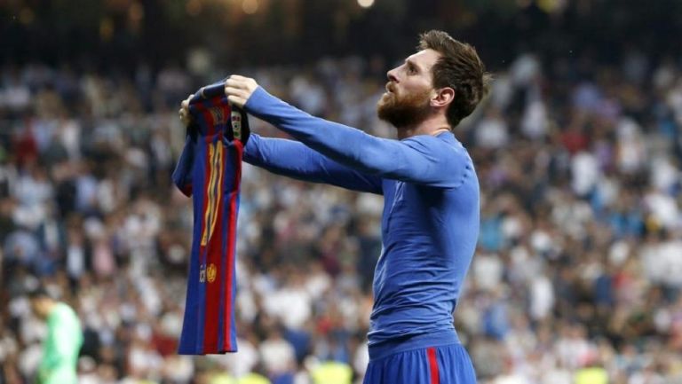 Lionel Messi festejando un gol en el Santiago Bernabéu