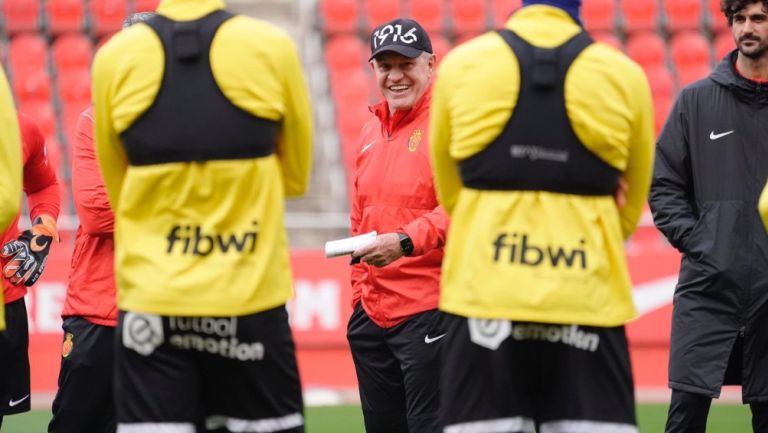 Javier Aguirre en su primer entrenamiento con Mallorca