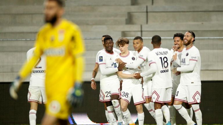 PSG celebra ante Angers en la Ligue 1