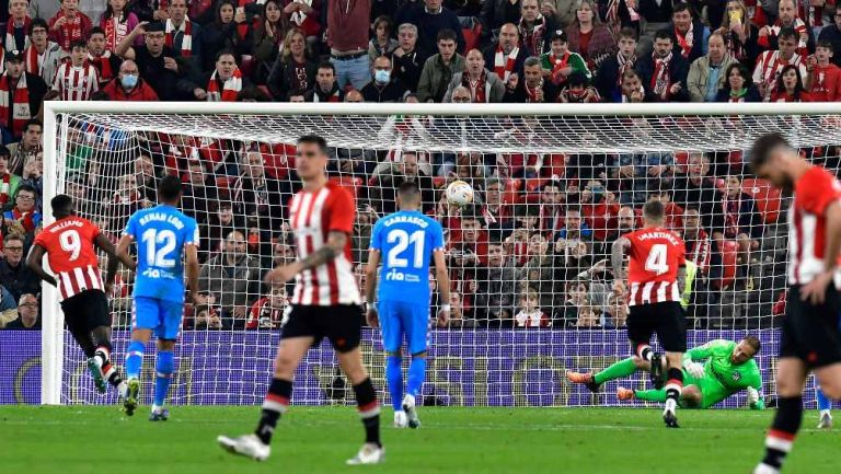 Iñaki Williams convirtió un penal que realizó el mexicano Héctor Herrera