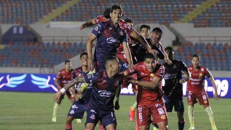 Cimarrones y Atlético Morelia jugando partido en la Liga de Expansión