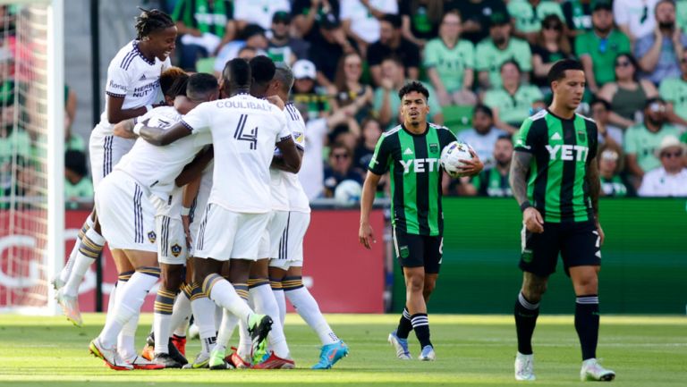 Jugadores del Galaxy en festejo de gol