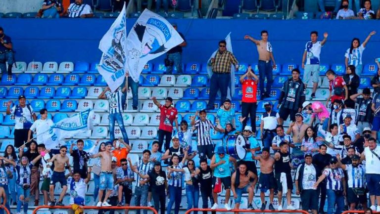 Afición de Pachuca en el Estadio Hidalgo