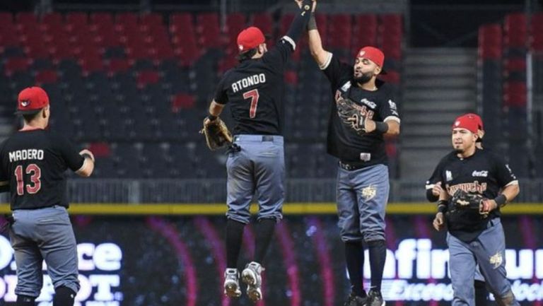 Diablos Rojos: Piratas venció en segundo juego y se llevó la serie ante el México