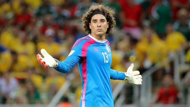 Ochoa en el partido vs Brasil en 2014