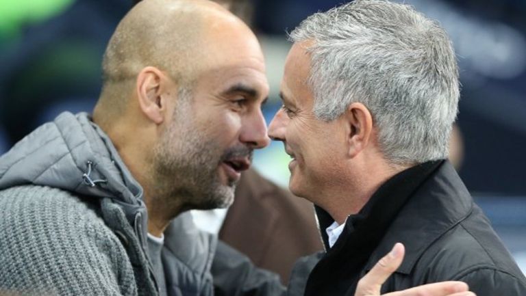 Guardiola y Mourinho previo a un partido